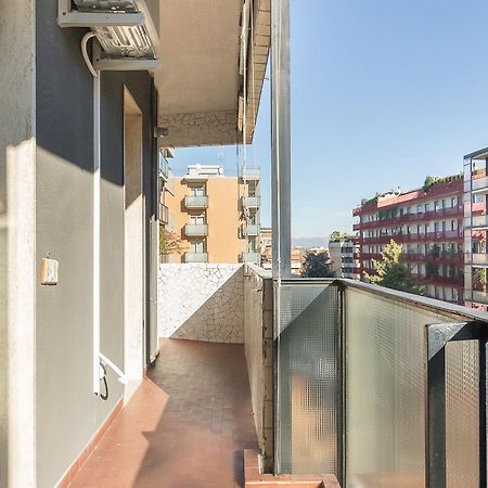 Alessia'S Flat- Sondrio M3 Appartement Milaan Buitenkant foto